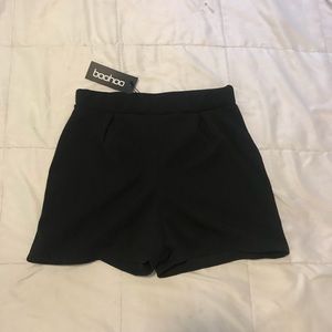 Boohoo Alice Smart Casual Black Shorts NWT